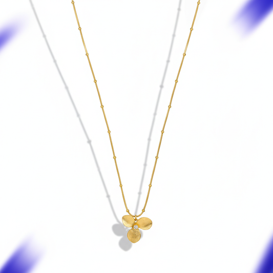 Golden Floral Pendant Necklace(ANTI TARNISH)