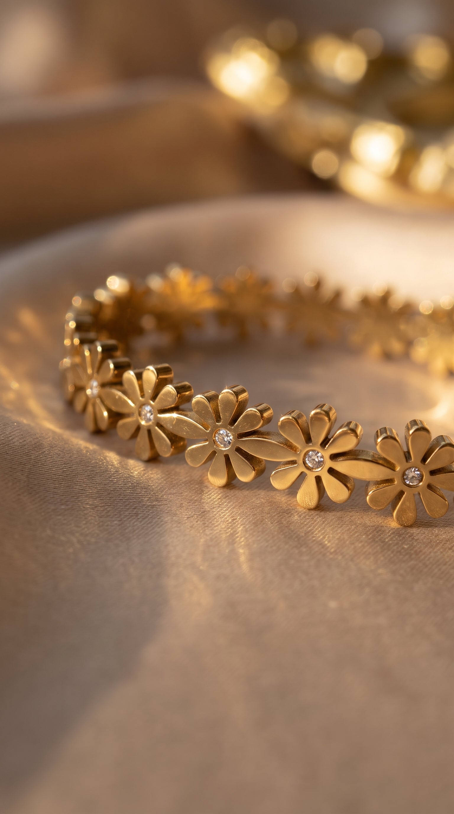 Nianly Jewels Floral Anti-Tarnish Bracelet
