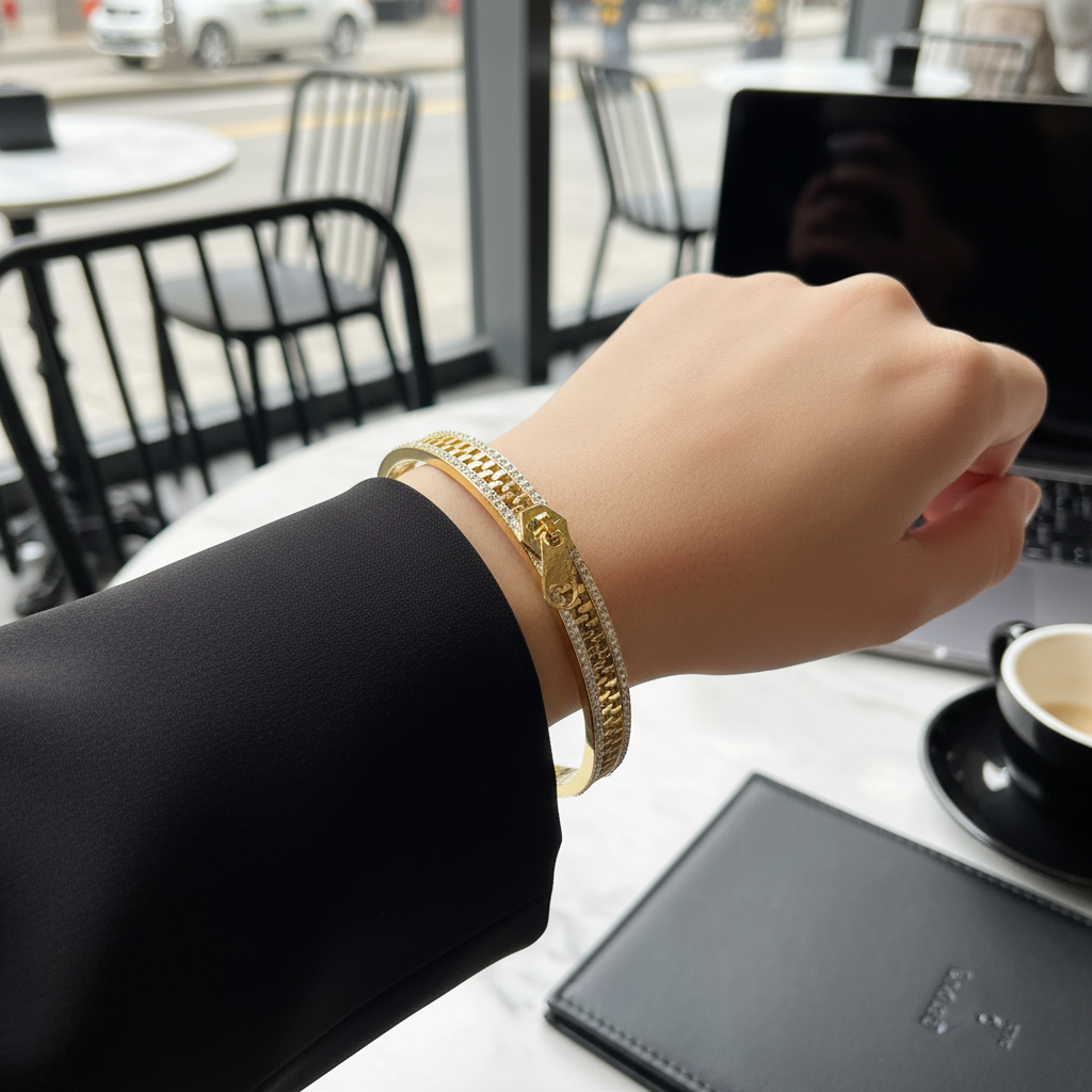 Zipper-Inspired Statement Bracelet(ANTI TARNISH)
