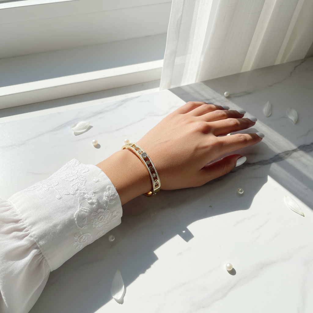 Radiant Crystal-Embellished Gold Bracelet(ANTI TARNISH)