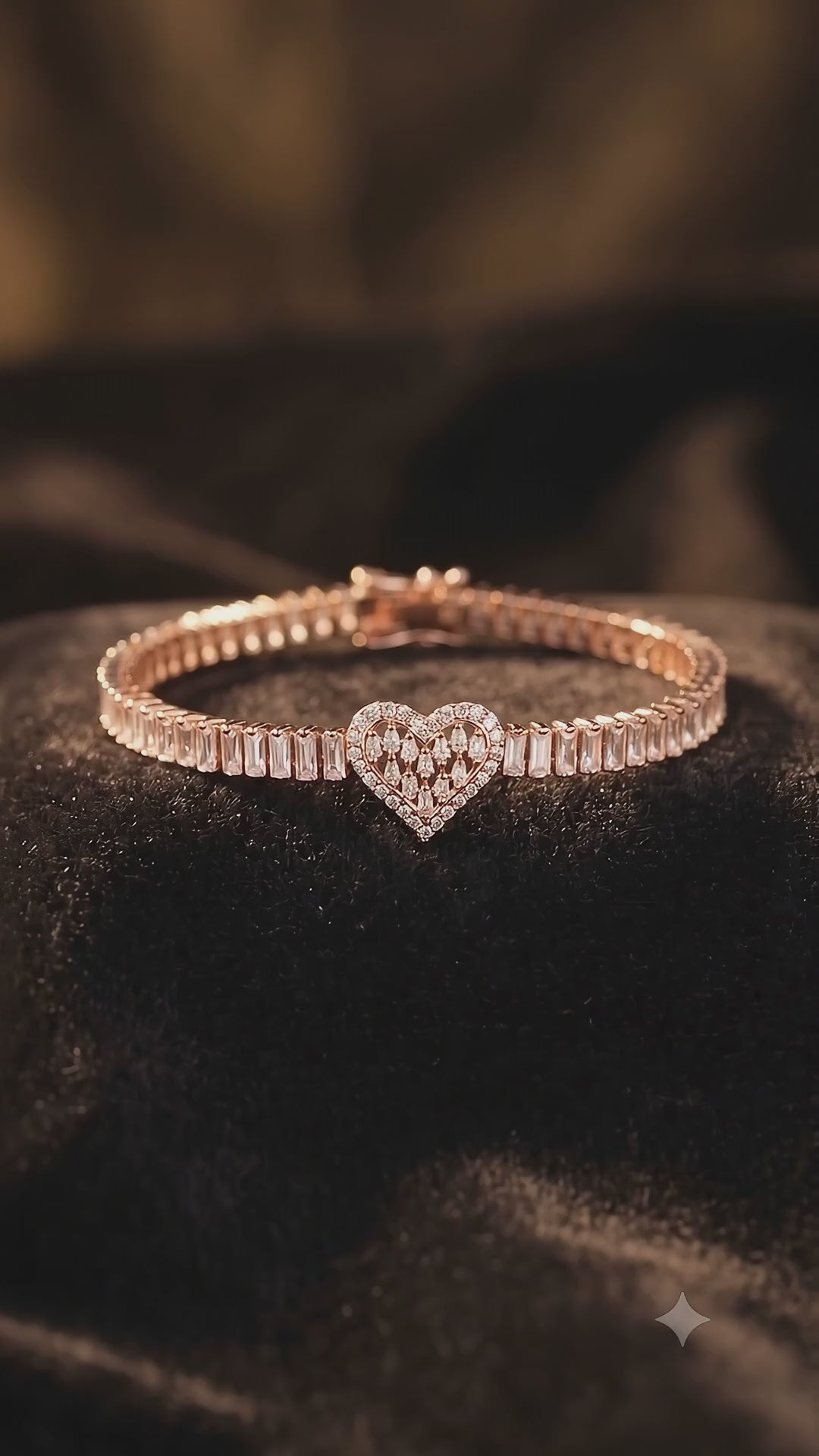 ❤️ Anti-Tarnish Heart Tennis Bracelet