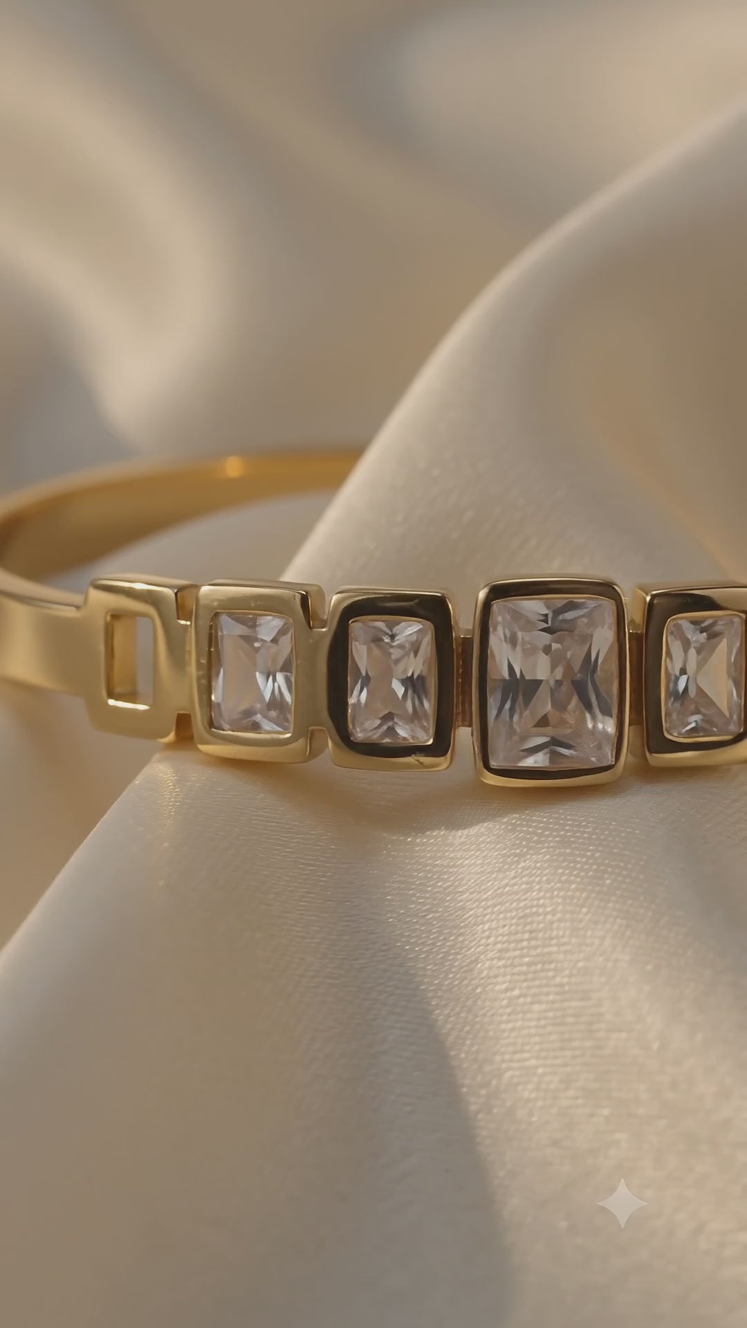 Nianly Jewels Radiant Geo Crystal Bracelet